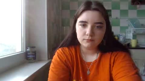 butterfly18988 online show from November 22, 2025, 7:40 am