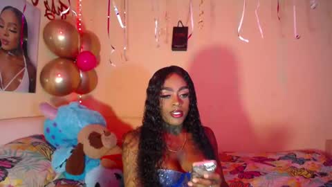 Snapshot of butterfly_rouse chatting on November 19, 2025, 10:32 pm butterfly_rouse online show from November 19, 2025, 10:32 pm