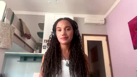 Snapshot of butterflyboop chatting on June 20, 2026, 2:09 pm Anna online show from June 20, 2026, 2:09 pm