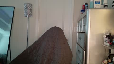 butterfly booty online show from March 9, 2026, 12:53 pm