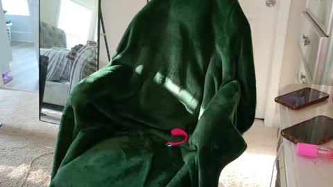 butterfly booty online show from April 23, 2026, 12:29 pm