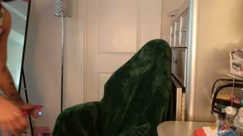 butterfly booty online show from June 27, 2026, 6:46 pm