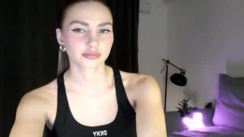 Lauren online show from February 28, 2025, 10:17 pm