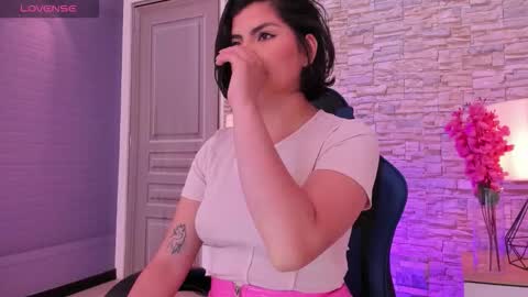 Lia Butterfly  online show from March 16, 2026, 12:09 pm