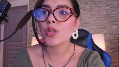Snapshot of butterflyx39 chatting on May 26, 2026, 8:38 pm Lia Butterfly online show from May 26, 2026, 8:38 pm