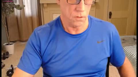 Snapshot of buttnakedfun954737 chatting on November 11, 2025, 7:36 pm Miles online show from November 11, 2025, 7:36 pm