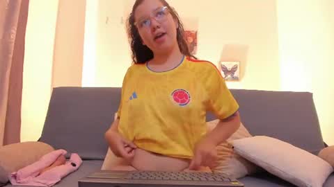 BUNNY BELLA online show from June 28, 2026, 3:23 am