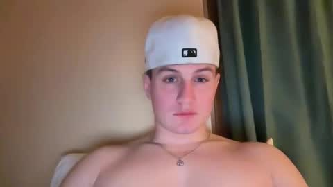 Snapshot of buzz5127 chatting on March 11, 2025, 4:10 am buzz5127 online show from March 11, 2025, 4:10 am