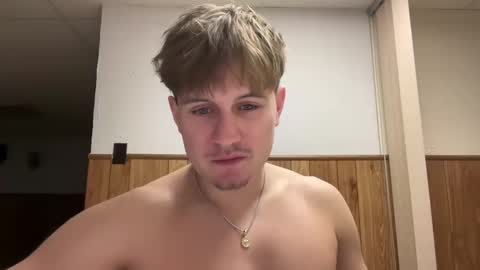 Snapshot of buzz5127 chatting on January 7, 2026, 3:53 am buzz5127 online show from January 7, 2026, 3:53 am