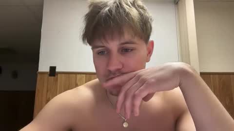 Snapshot of buzz5127 chatting on January 14, 2026, 6:41 am buzz5127 online show from January 14, 2026, 6:41 am