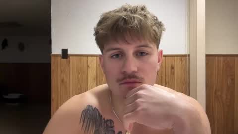 Snapshot of buzz5127 chatting on March 13, 2026, 5:36 am buzz5127 online show from March 13, 2026, 5:36 am