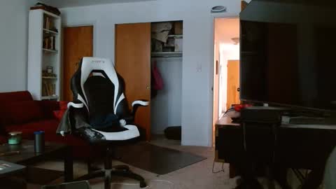 bwall1425 online show from February 5, 2026, 8:46 pm