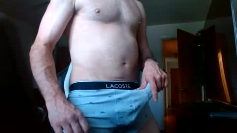 Snapshot of bwall1425 chatting on July 9, 2026, 6:34 pm bwall1425 online show from July 9, 2026, 6:34 pm