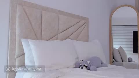 Snapshot of by_juliana chatting on June 12, 2026, 2:10 am online show from June 12, 2026, 2:10 am