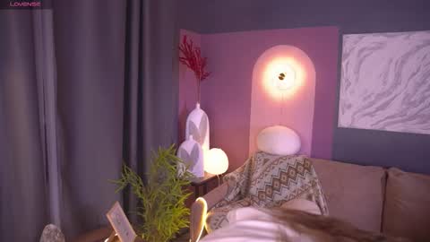 Snapshot of byteblush chatting on October 15, 2025, 3:23 pm Kira online show from October 15, 2025, 3:23 pm