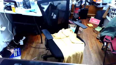 Snapshot of c4oreyh chatting on June 10, 2026, 5:23 pm Seefoa online show from June 10, 2026, 5:23 pm