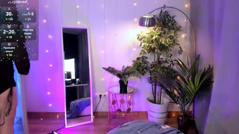 Polly online show from February 17, 2026, 8:59 pm