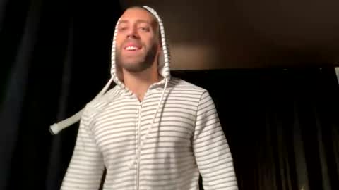 Snapshot of c_o_n_q_u_e_r chatting on September 27, 2025, 1:32 am CQ online show from September 27, 2025, 1:32 am