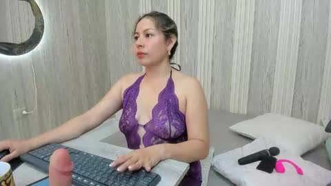 Snapshot of caamii_sweett chatting on June 6, 2026, 8:02 pm Camii Sweet online show from June 6, 2026, 8:02 pm