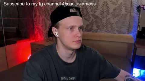 Snapshot of cactusjames_69 chatting on October 2, 2025, 1:23 am James online show from October 2, 2025, 1:23 am