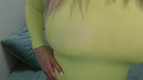 Snapshot of cadence_lux chatting on March 1, 2025, 9:18 am cadence_lux online show from March 1, 2025, 9:18 am