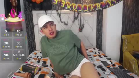 Snapshot of cady_hot chatting on October 28, 2025, 9:13 am Cady online show from October 28, 2025, 9:13 am