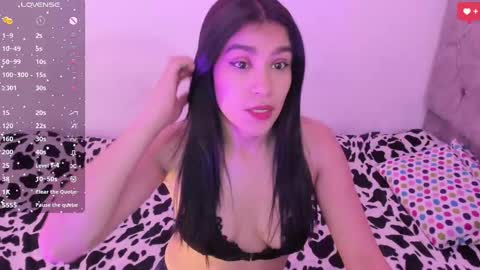 Snapshot of caelisse_cb chatting on September 29, 2025, 12:21 pm caelisse_cb online show from September 29, 2025, 12:21 pm