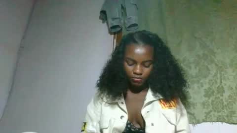 caella98 online show from May 22, 2026, 4:01 pm
