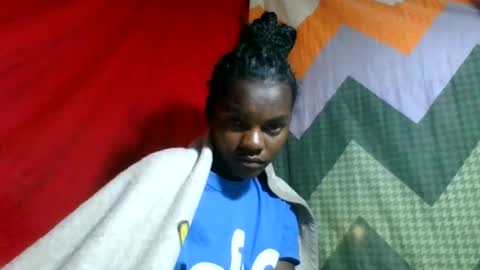 Snapshot of caella98 chatting on July 4, 2026, 8:48 pm caella98 online show from July 4, 2026, 8:48 pm