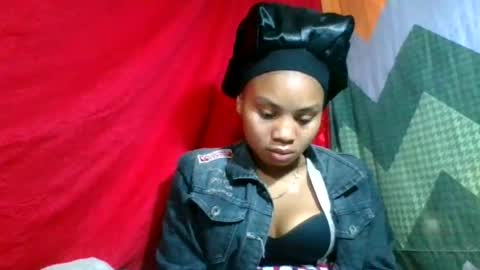 Snapshot of caella98 chatting on July 5, 2026, 5:20 pm caella98 online show from July 5, 2026, 5:20 pm