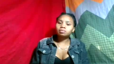 Snapshot of caella98 chatting on July 7, 2026, 7:23 am caella98 online show from July 7, 2026, 7:23 am