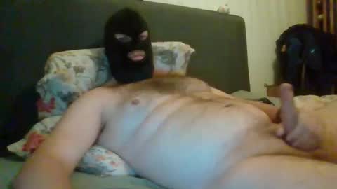 Snapshot of cagegag31 chatting on November 25, 2025, 10:10 pm cagegag31 online show from November 25, 2025, 10:10 pm