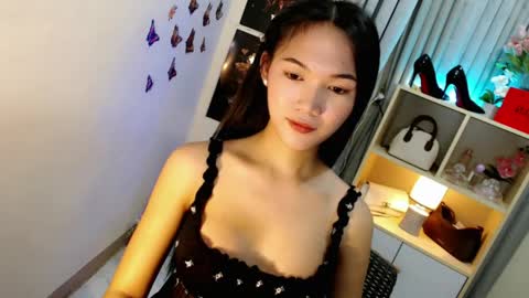 caitlin online show from April 25, 2026, 11:46 am