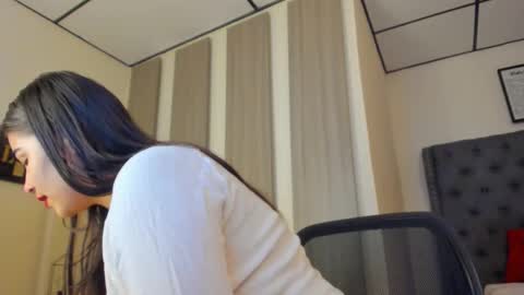 caitlingomez0 online show from February 1, 2026, 12:48 pm