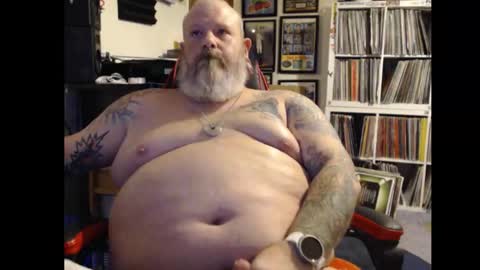 Snapshot of cakesthadstroyr chatting on November 17, 2025, 5:52 pm cakesthadstroyr online show from November 17, 2025, 5:52 pm