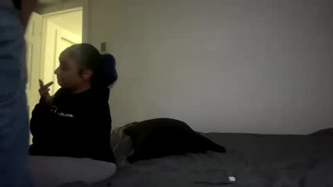 Snapshot of cakezoverfakez chatting on November 17, 2025, 5:13 am longjohns online show from November 17, 2025, 5:13 am