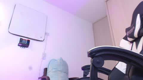 Valerio  online show from July 1, 2026, 10:53 pm