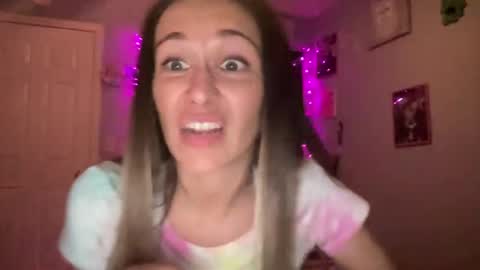 calibarbie24 online show from September 27, 2025, 7:57 am