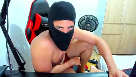 calihotcaliente27 online show from January 21, 2025, 2:48 pm