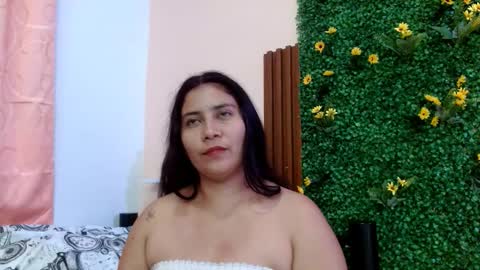 calimasalas2 online show from March 13, 2026, 1:12 am