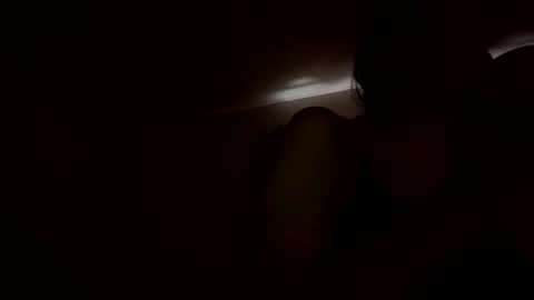 Snapshot of calishop1 chatting on October 29, 2025, 3:36 pm calishop1 online show from October 29, 2025, 3:36 pm