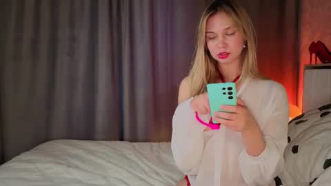 Snapshot of call__me_mommy_ chatting on June 24, 2026, 5:45 pm Nancy Please thumbs up me online show from June 24, 2026, 5:45 pm
