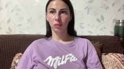 Anna online show from October 2, 2025, 7:43 pm