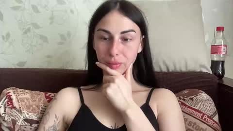 Snapshot of call_me_dad_ chatting on May 7, 2026, 10:53 am Anna online show from May 7, 2026, 10:53 am