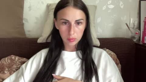 Snapshot of call_me_dad_ chatting on June 15, 2026, 10:06 am Anna online show from June 15, 2026, 10:06 am