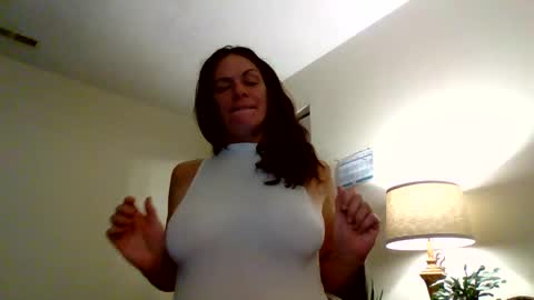 Snapshot of calli_girl420 chatting on February 3, 2025, 4:57 am Calli online show from February 3, 2025, 4:57 am