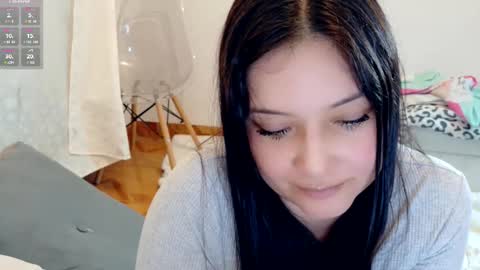 ViCtOriA online show from October 16, 2025, 12:00 am