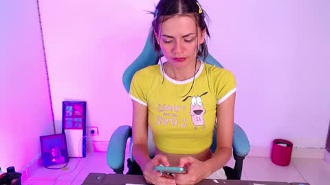 Snapshot of callmebluee chatting on June 6, 2026, 6:56 pm callmebluee online show from June 6, 2026, 6:56 pm