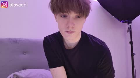 Snapshot of callmenineoneseven chatting on December 16, 2025, 11:21 pm Nick online show from December 16, 2025, 11:21 pm