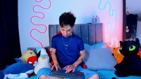 Snapshot of callum__777 chatting on May 12, 2026, 4:20 am callum online show from May 12, 2026, 4:20 am